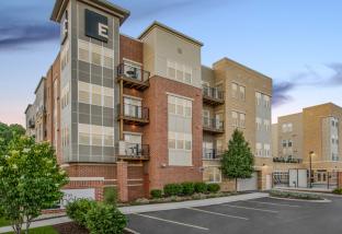 The Enclave luxury Apartments in Wauwatosa, WI